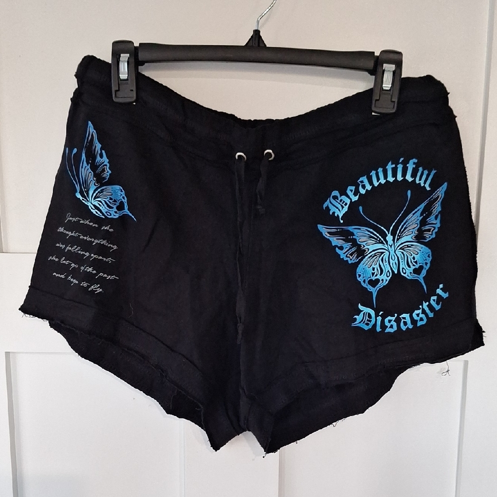 Women's Beat8ful Disaster Black Shorts 2XL